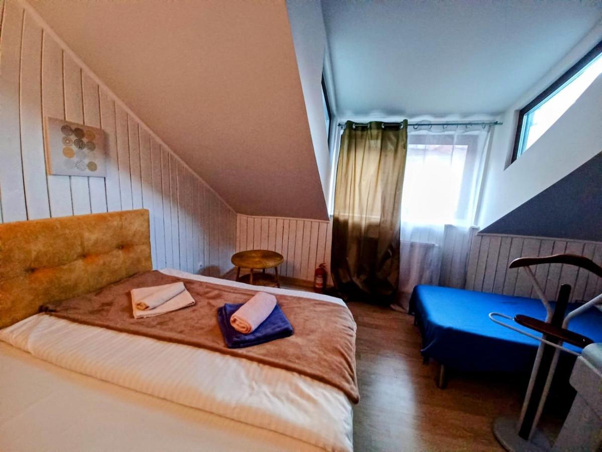 Happy House Apartment Brasov Luaran gambar