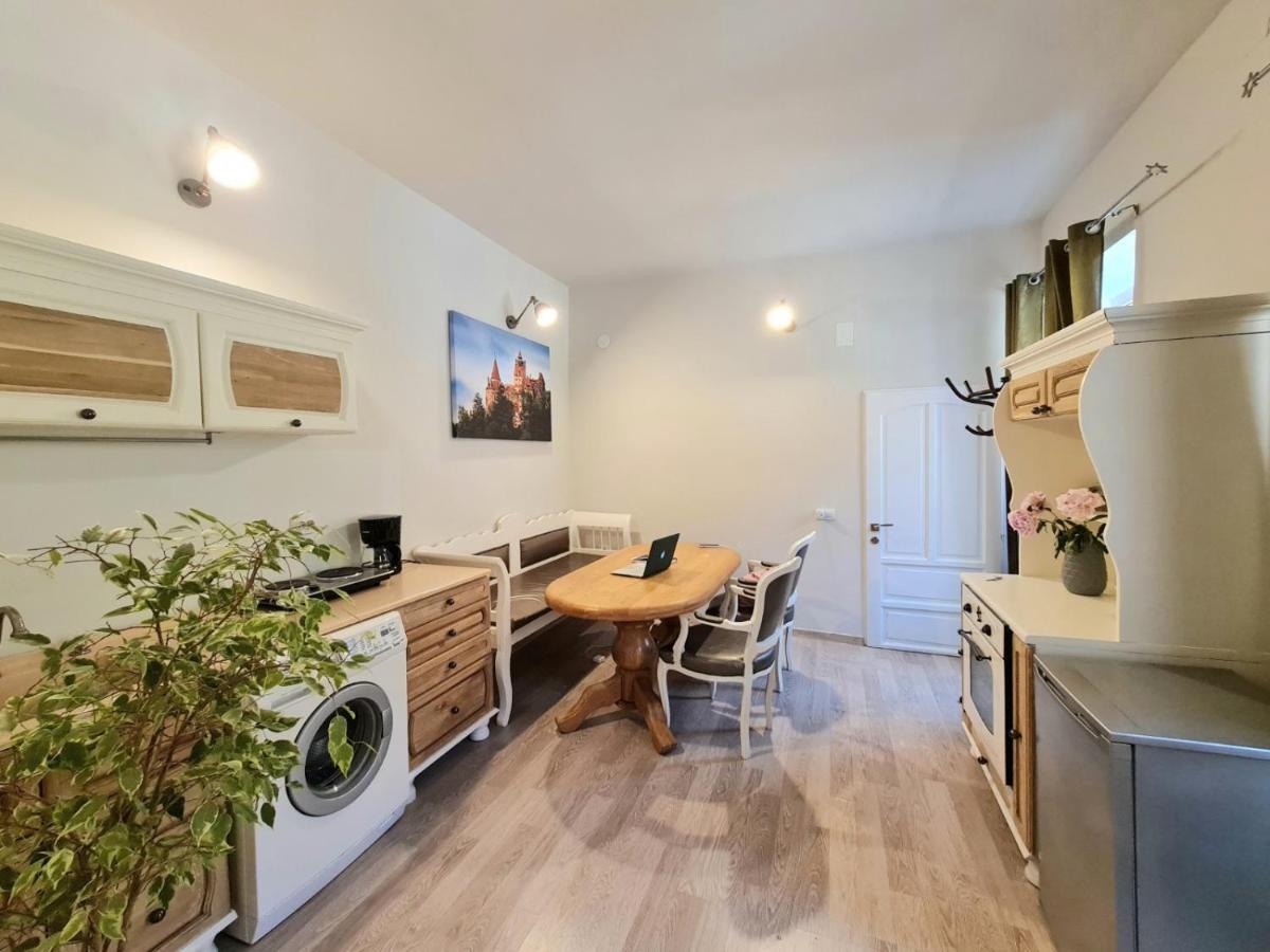 Happy House Apartment Brasov Luaran gambar
