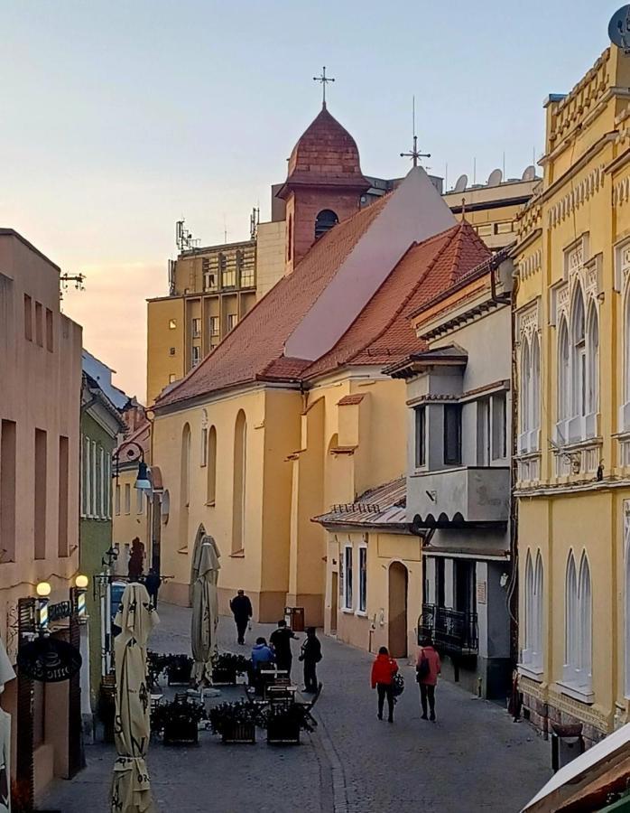 Happy House Apartment Brasov Luaran gambar